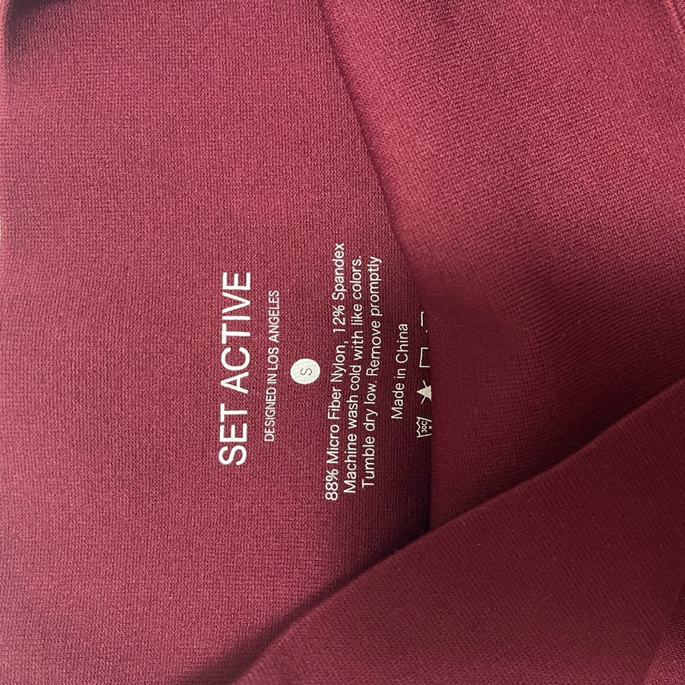 Burgundy Set Active Workout Set - Picture 2 of 4
